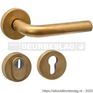 Intersteel Living 4057 set achterdeurbeslag rond deurkruk Luzern met massieve rozetten en SKG3 veiligheidsrozetten PVD messing getrommeld - R26010911 - afbeelding 1