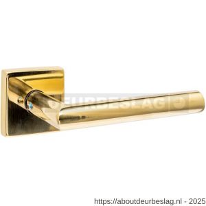 Intersteel 4057 deurkruk Jura met rozet massief verdekt 53x53x10 mm met nokken PVD messingkleur - R26010869 - afbeelding 1