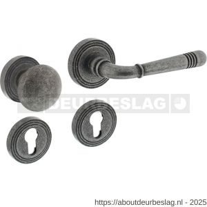Intersteel 1725 knop-kruk garnituur rechts Helena op rozet verdekt met rillen diameter 55x10 mm met nokken en cilinderrozetten oud grijs - R26008146 - afbeelding 1