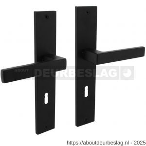 Intersteel 1744 deurkruk Hera op schild rechthoekig 245x45 mm sleutelgat 72 mm zwart - R26010303 - afbeelding 1