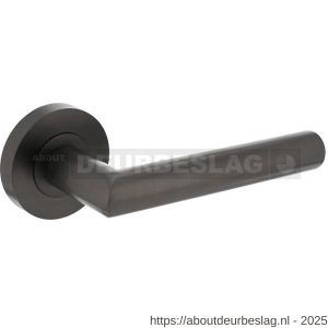 Intersteel Living 1693 deurkruk Bastian op rozet verdekt diameter 52x10 mm met nokken antraciet grijs - R26009979 - afbeelding 1