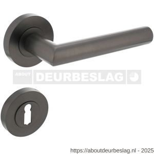 Intersteel 1693 deurkruk Bastian op rozet verdekt diameter 52x10 mm met nokken en sleutelrozetten antraciet grijs - R26010372 - afbeelding 1