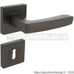 Intersteel 1712 deurkruk Minos op rozet verdekt 55x55x10 mm met nokken en sleutelrozetten antraciet grijs - R26010382 - afbeelding 1