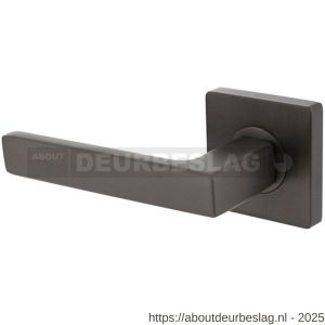 Intersteel 1713 deurkruk gatdeel links Hera op rozet verdekt 55x55x10 mm met nokken antraciet grijs - R26010386 - afbeelding 1