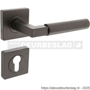 Intersteel 1741 deurkruk Baustil op rozet verdekt 55x55x10 mm met nokken en cilinderrozetten antraciet grijs - R26010394 - afbeelding 1