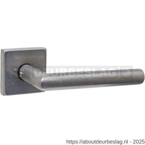 Intersteel 4057 deurkruk Jura met rozet massief verdekt 53x53x10 mm met nokken RVS getrommeld - R26010828 - afbeelding 1