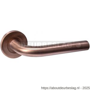 Intersteel 1022 deurkruk gatdeel rechts Q 02 op rozet verdekt diameter 52x6 mm PVD brons - R26011248 - afbeelding 1
