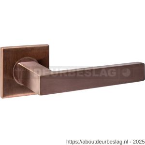 Intersteel 1035 deurkruk gatdeel rechts Q 05 op rozet verdekt 53x53x6 mm PVD brons - R26011254 - afbeelding 1