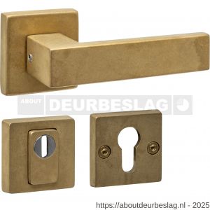 Intersteel Living 4057 set achterdeurbeslag vierkant deurkruk Amsterdam met massieve rozetten en SKG3 veiligheidsrozetten PVD messing getrommeld - R26010907 - afbeelding 1