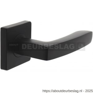 Intersteel Living 1712 deurkruk Minos op rozet verdekt 55x55x10 mm met nokken zwart - R26008252 - afbeelding 1