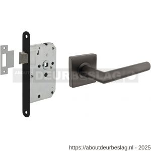 Intersteel Living 1747 set loopslot zwart met deurkruk Bastian op rozet 55x55 mm antraciet grijs - R26011068 - afbeelding 1