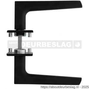 Intersteel Exclusives 0723V deurkruk Moors nummer 1 met rozet verdekt 50x50x5 mm met nokken RVS-structuur zwart - R26008427 - afbeelding 3