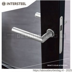 Intersteel Living 0920 deurkruk Jura met rozet zelfklevend diameter 30x3 mm RVS - R26010453 - afbeelding 3