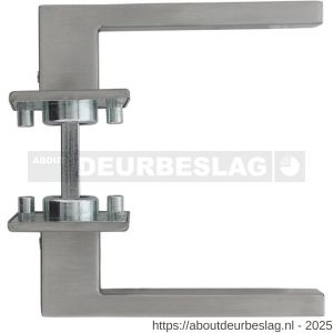 Intersteel Living 0923 deurkruk Amsterdam met rozet verdekt 50x50x5 mm met nokken RVS - R26011021 - afbeelding 3