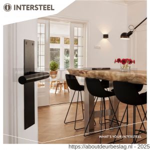 Intersteel Living 0583 deurkruk Jura met schild rechthoekig 250x55x2 mm blind structuur zwart - R26008207 - afbeelding 3