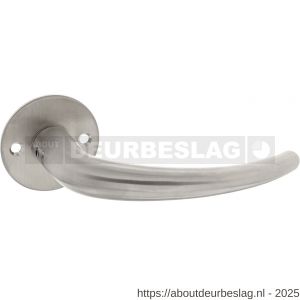 P+E 8698 gatdeel deurkruk Sabel op ronde rozet 8 mm stift RVS geborsteld - Y26500086 - afbeelding 1