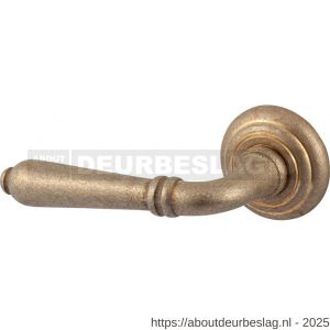 Mandelli1953 531L Sevilla deurkruk gatdeel op rozet 51x12 mm linkswijzend messing getrommeld - R21015213 - afbeelding 1