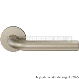 GPF Bouwbeslag Anastasius GPF1000.A4-00 Aka L-model 19 mm deurkruk op rond rozet 50xx8 mm Champagne blend - R21010592 - afbeelding 1