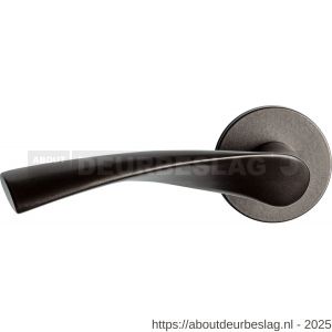 GPF Bouwbeslag Anastasius GPF1340.A1-00 L Kino deurkruk gatdeel op rond rozet 50x8 mm linkswijzend Dark blend - R21010059 - afbeelding 1