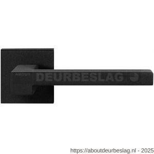 GPF Bouwbeslag ZwartWit GPF8285.61-02R Raa deurkruk gatdeel op vierkant rozet 50x50x8 mm rechtswijzend zwart - R21010361 - afbeelding 1