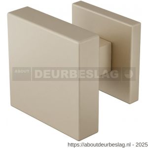 GPF Bouwbeslag Anastasius GPF9950.A4-02R S1 vierkante deurknop 60x60x16 mm draaibaar met vierkant rozet rechtswijzend Champagne blend - R21016620 - afbeelding 1