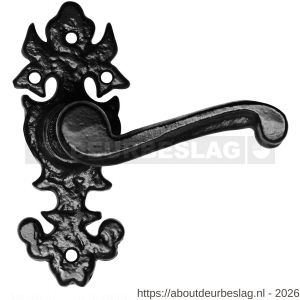 Kirkpatrick KP2434 deurkruk op rozet 135x55 mm smeedijzer zwart - R21002883 - afbeelding 1